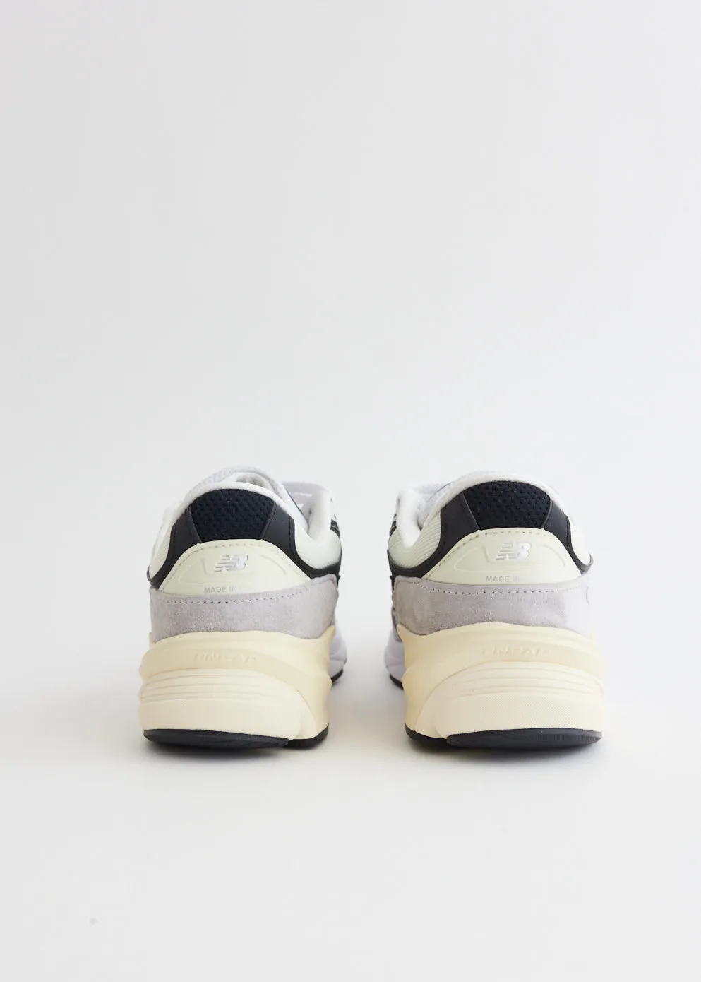 MADE in USA 990v6 'Grey' Sneakers
