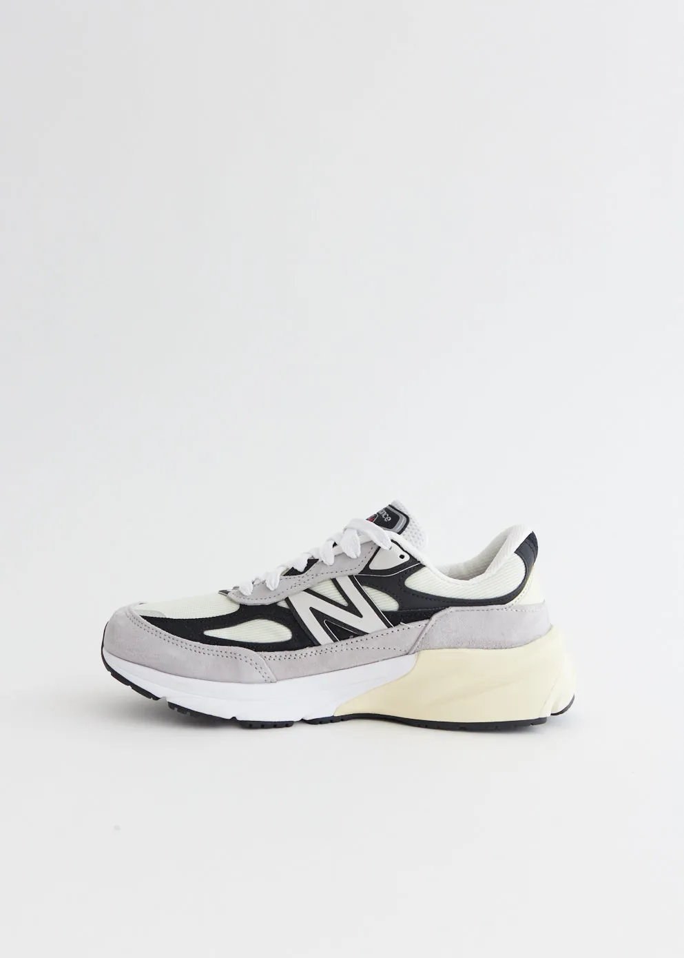 MADE in USA 990v6 'Grey' Sneakers