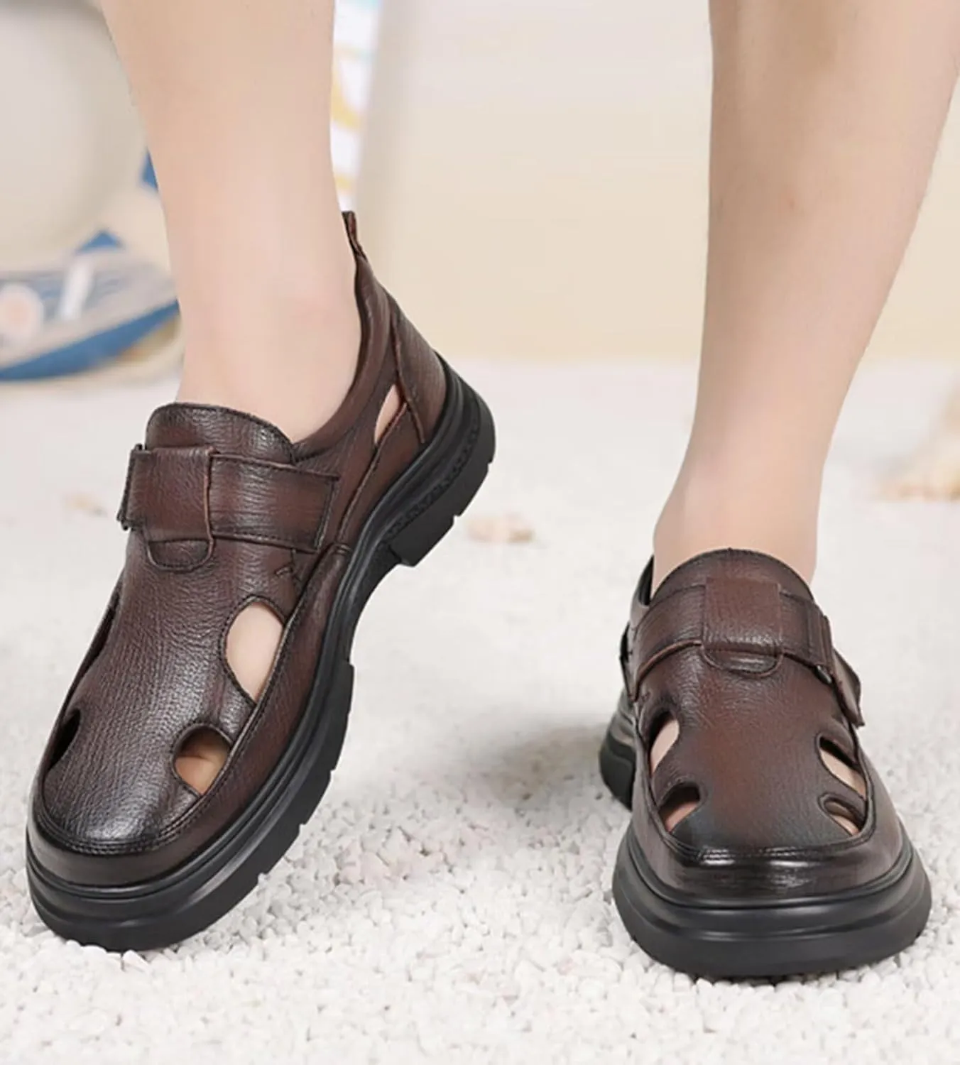 Mens Sports Sandals Leather Closed Toe Outdoor Beach Shoes Summer Business Sandals Breathable Hiking Trekking Walking Sandals