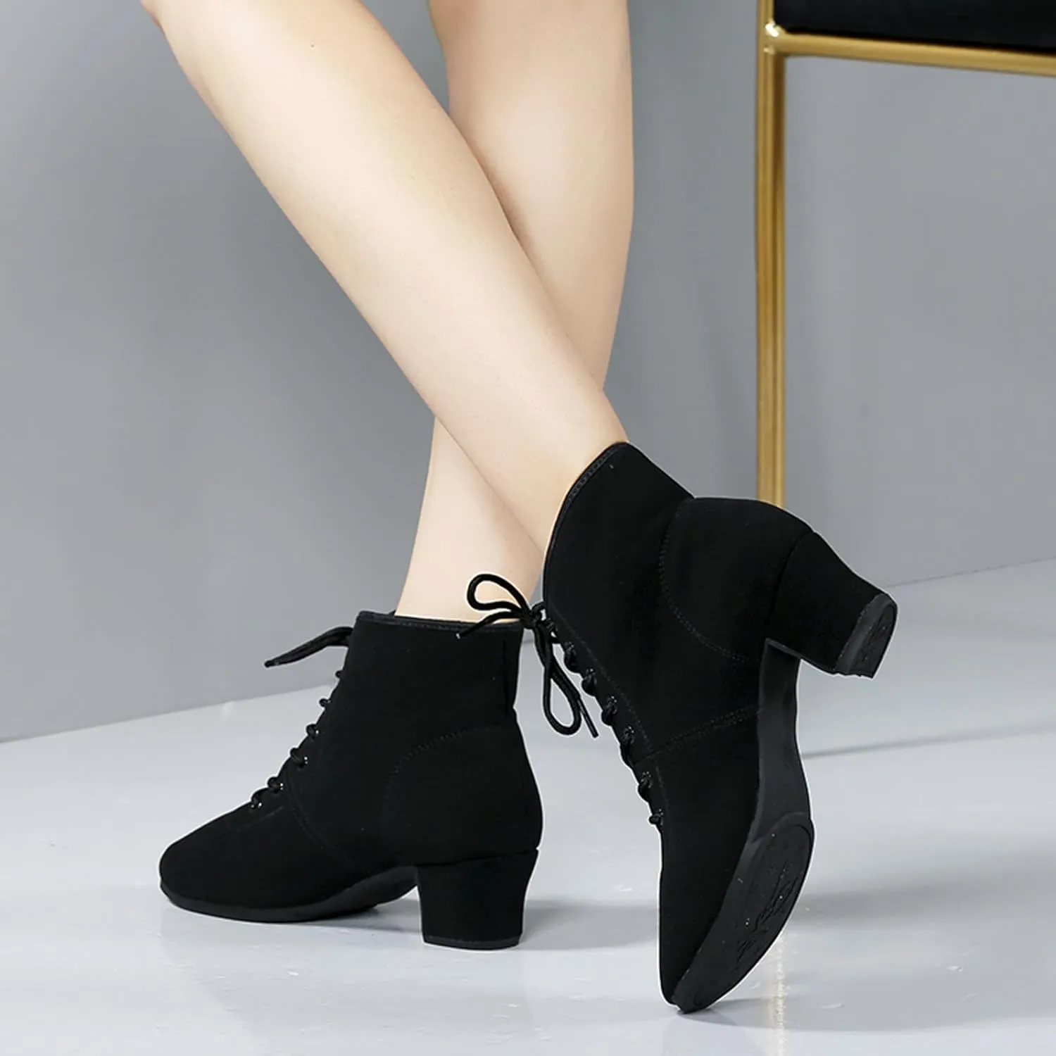 Snow Boots for Women Waterproof Warm Furry Lined Winter Boots Cold Weather Anti-Slip Ankle Boots Classic Slip on Ladies Lightweight Hiking Shoes
