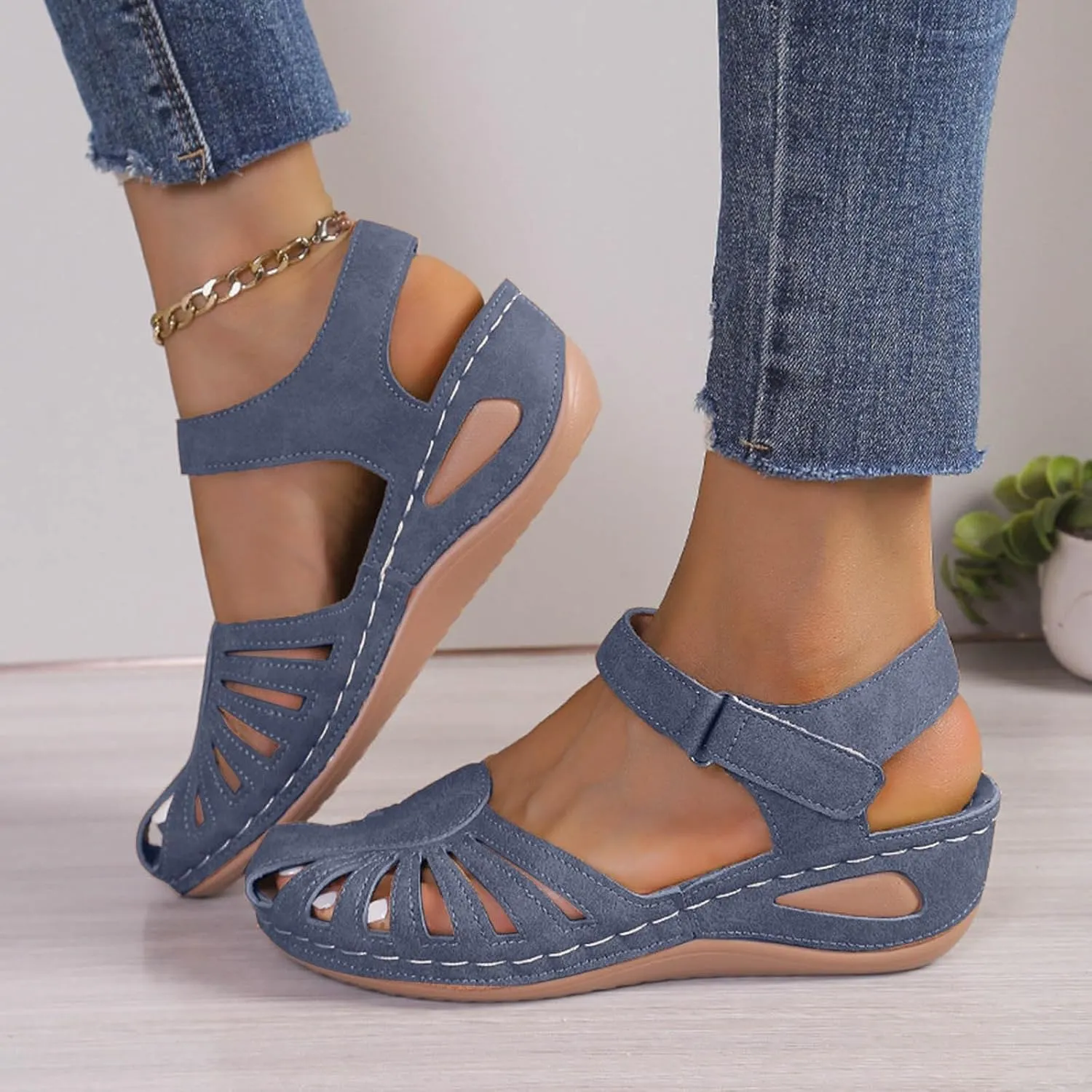 Women's Wedge Sandals Summer 2025, Closed Toe Dressy Platform Wedge Orthopedic Casual Comfortable Outdoor Sandals Walking Beach Shoes with Arch Support
